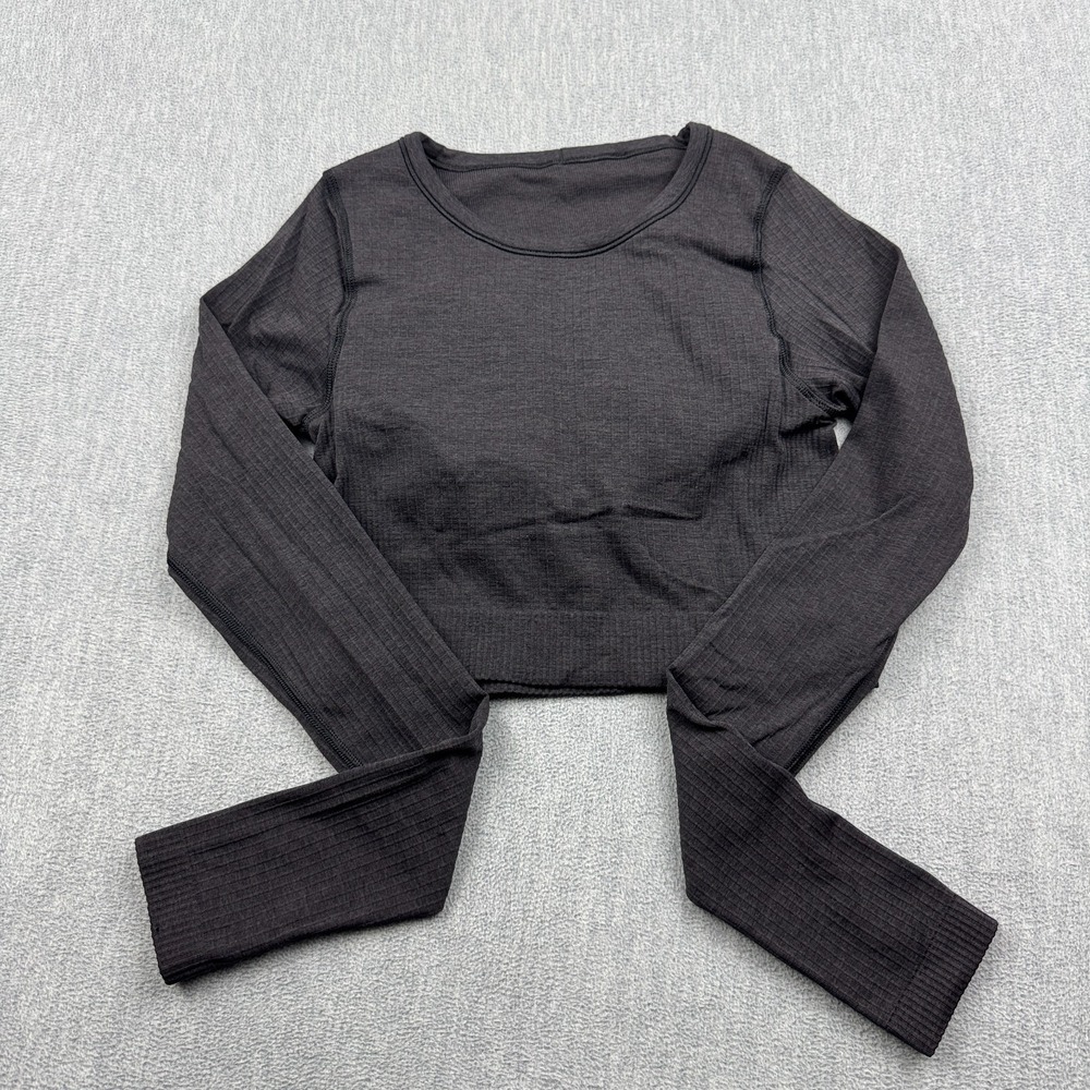 Lululemon Top Womens 4 Black Ebb to Street Long Sleeve Ribbed Built-in Bra Crop